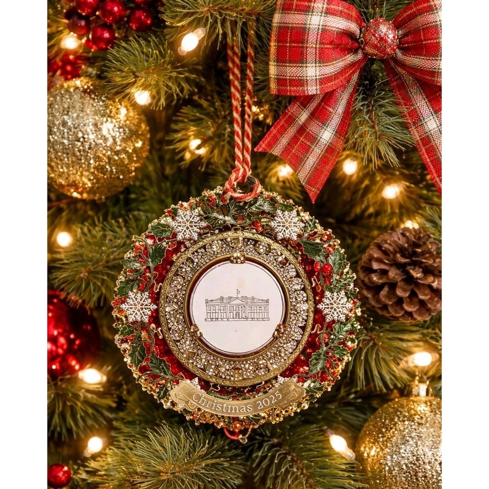 NIB White House‎ Historical Assoc Christmas 2025 Ornament Gold Wreath Boxed